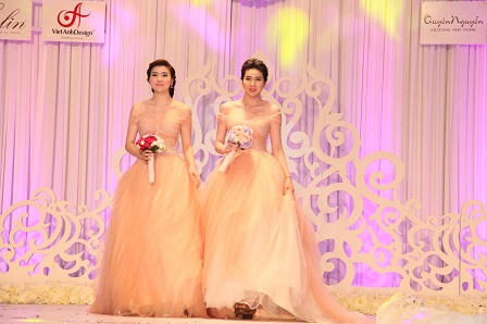 Á hậu quý bà Thu Hương “sang chảnh” với bộ trang sức 3 tỷ